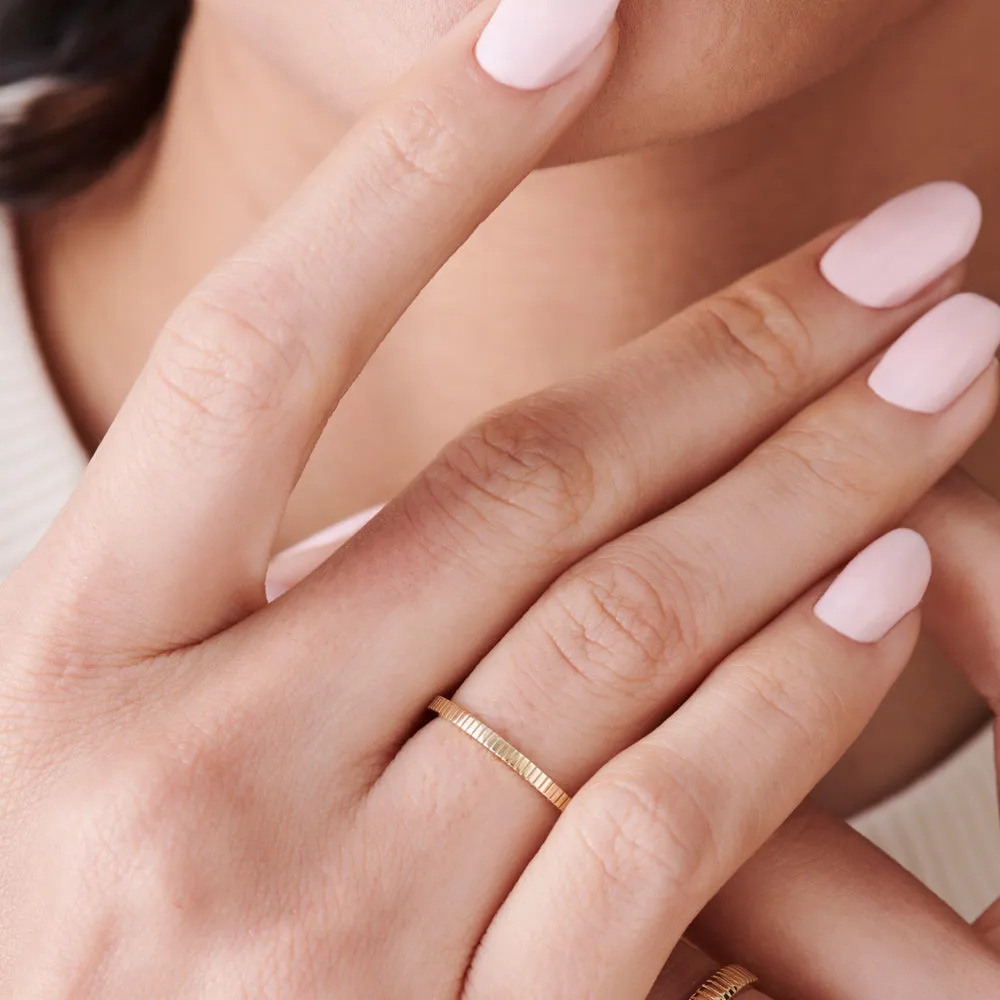 1.5MM Ribbed Ring in 14k Gold