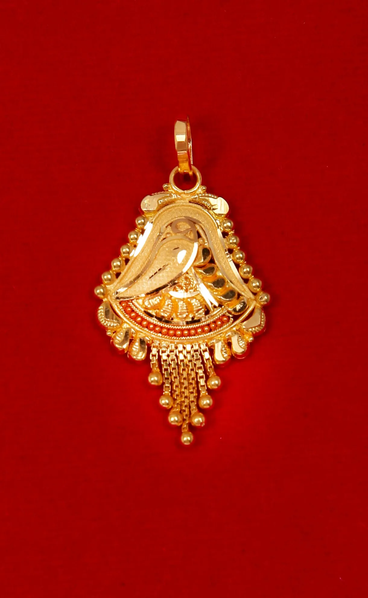 22 KT Designer Gold Pendant (D131)