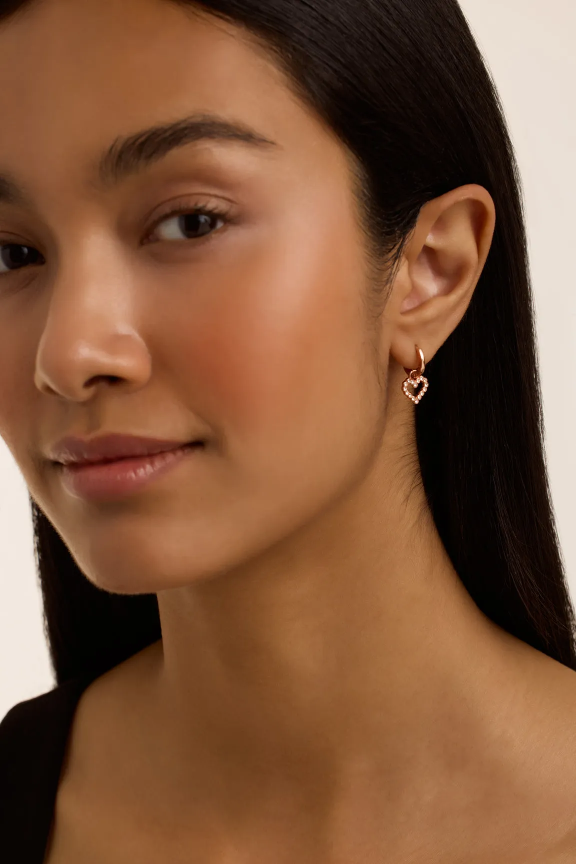 Amora Crystal Halo Heart Huggie Earring Rosegd