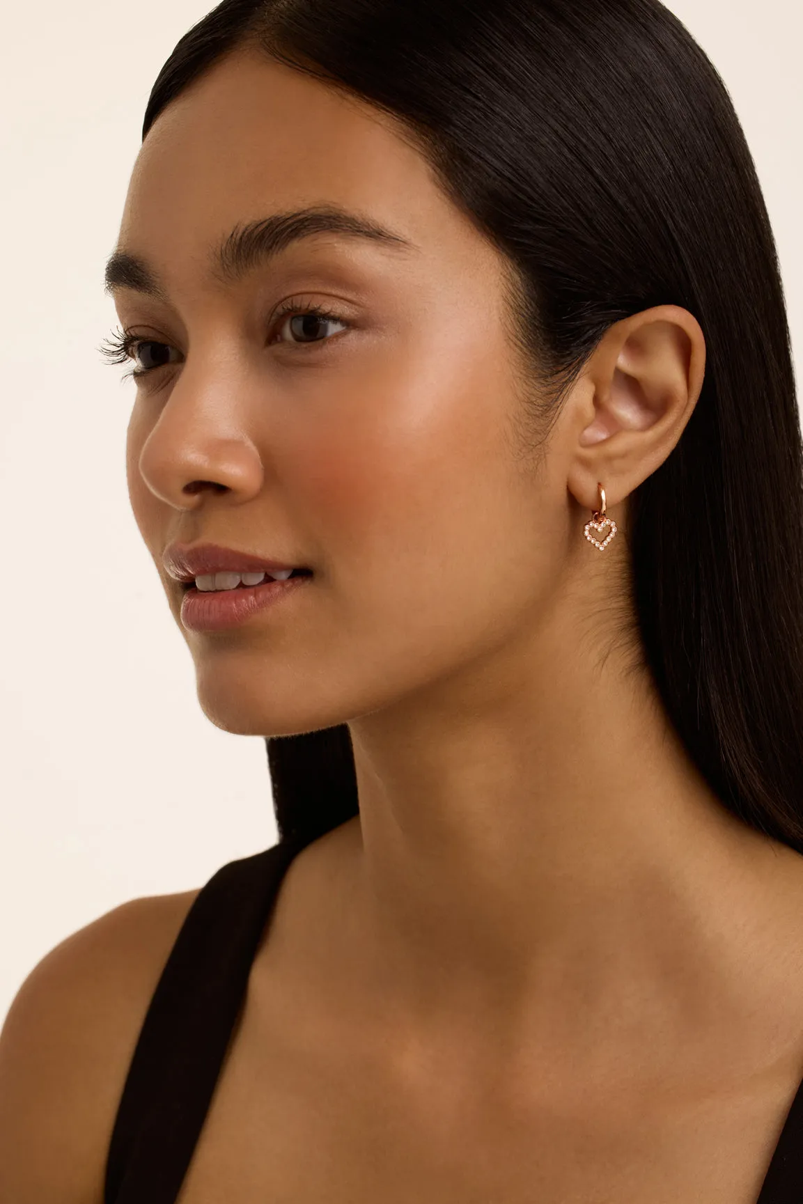 Amora Crystal Halo Heart Huggie Earring Rosegd