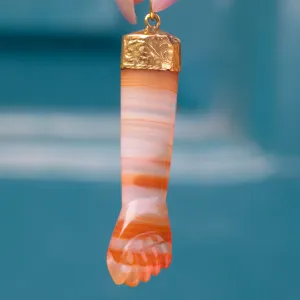 Antique 18ct Gold Agate Figa Lucky Pendant