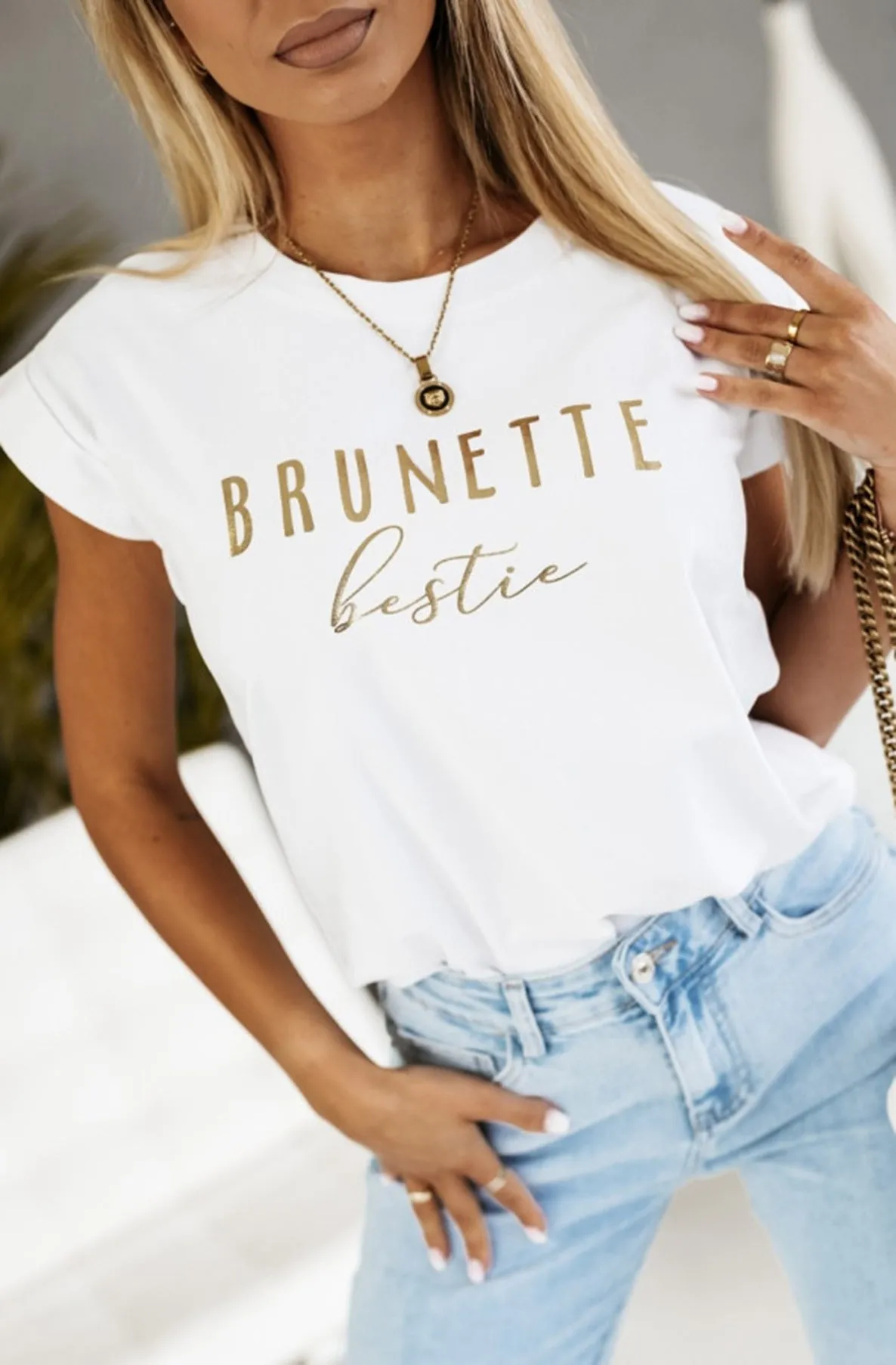BRUNETTE bestie T-Shirt