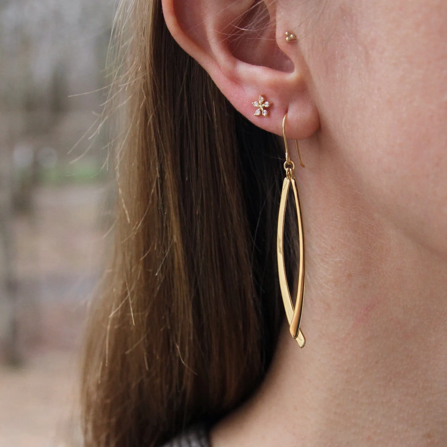Double Swing Curve Drop Earring