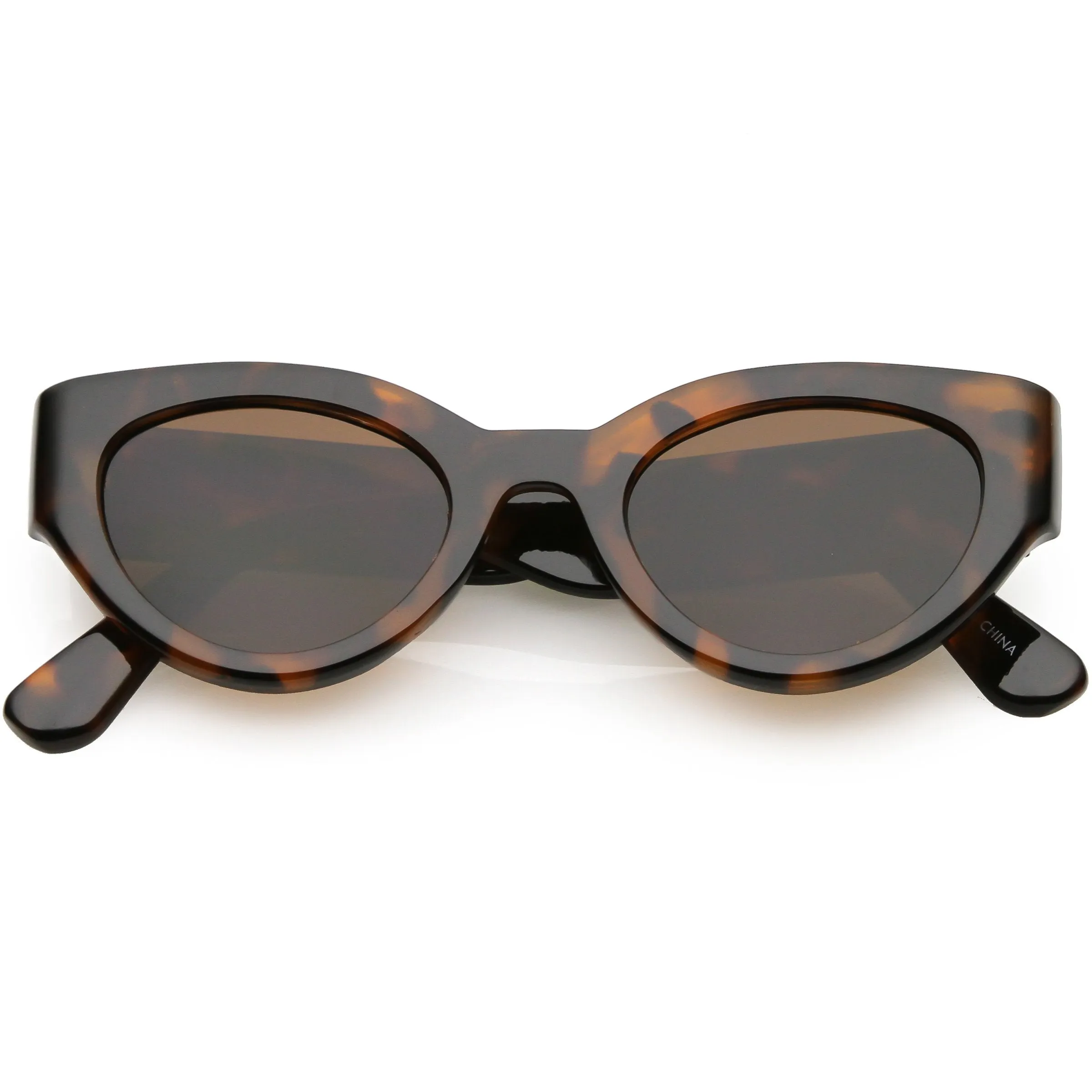 Retro Modern Bold Wide Frame Oval Sunglasses C543