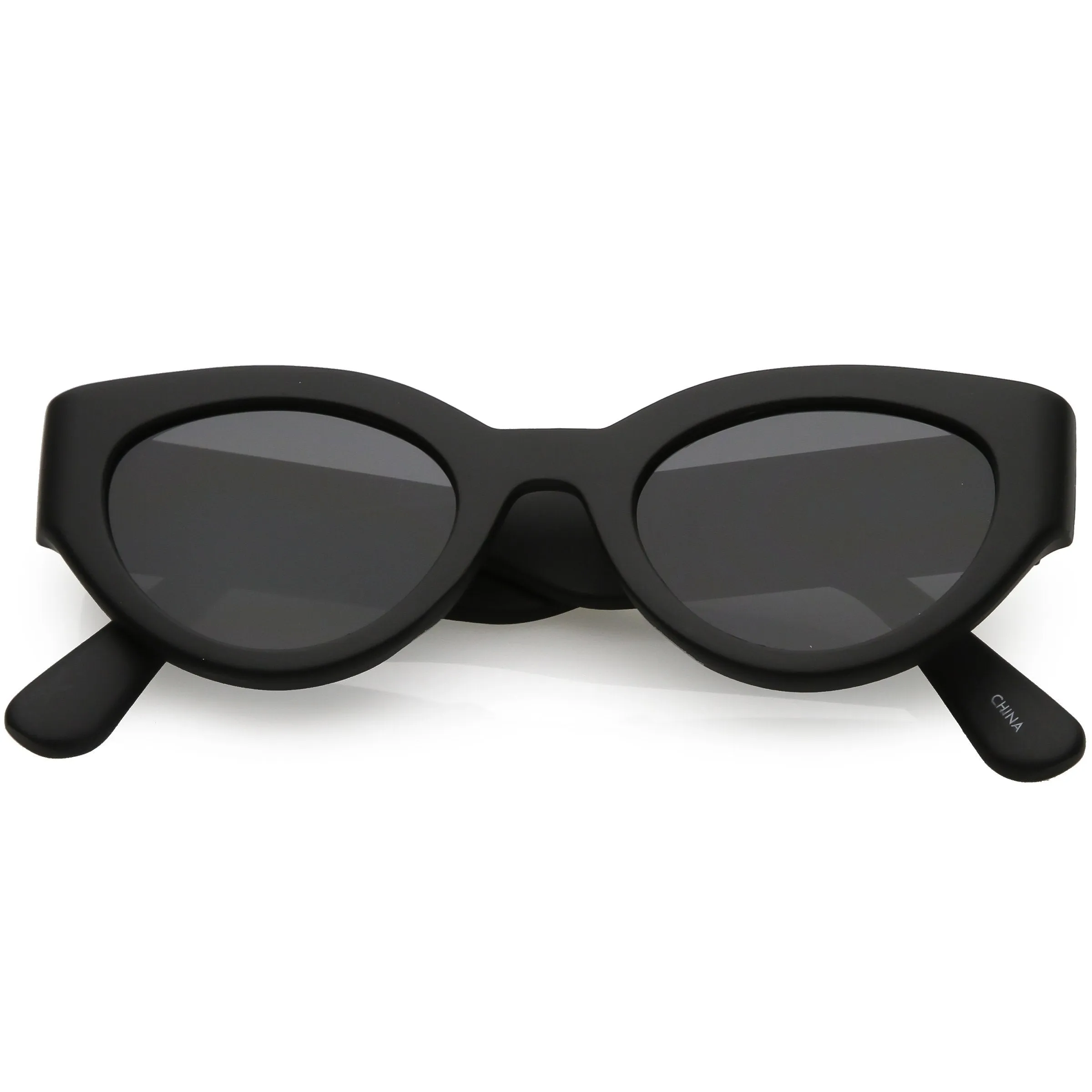 Retro Modern Bold Wide Frame Oval Sunglasses C543