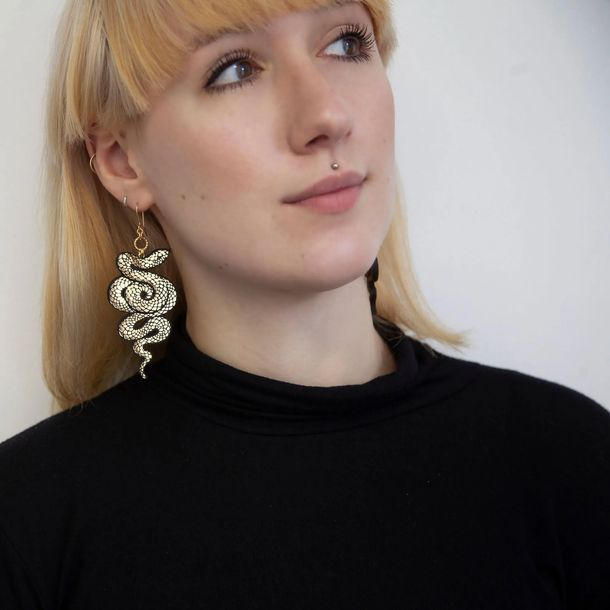 SERPENT . earrings