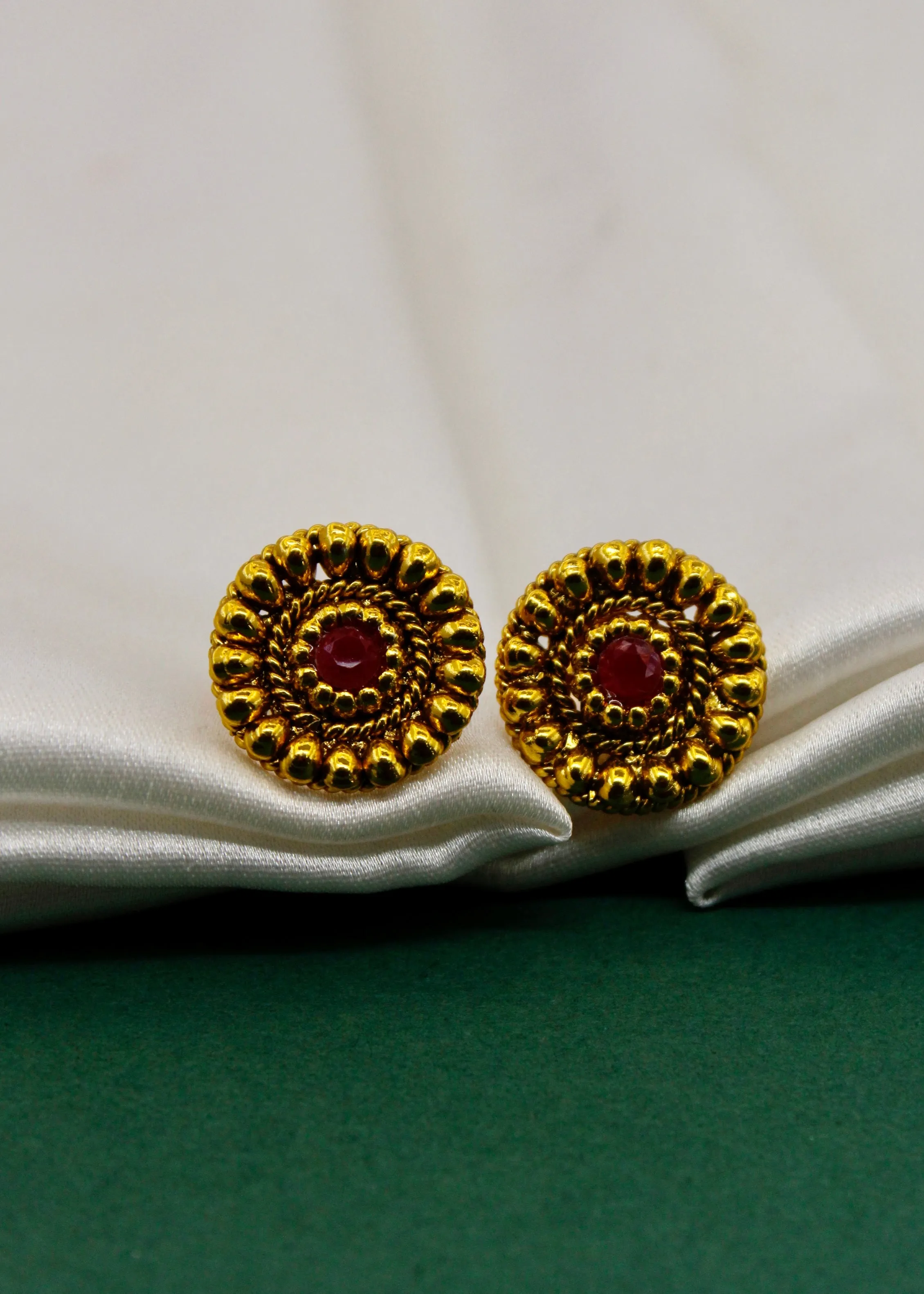 TRENDY ANTIQUE BICHAVE