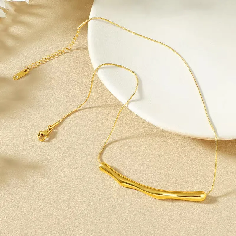 Trendy Coalesce Crooked Chain Gold Necklace JLTN1285