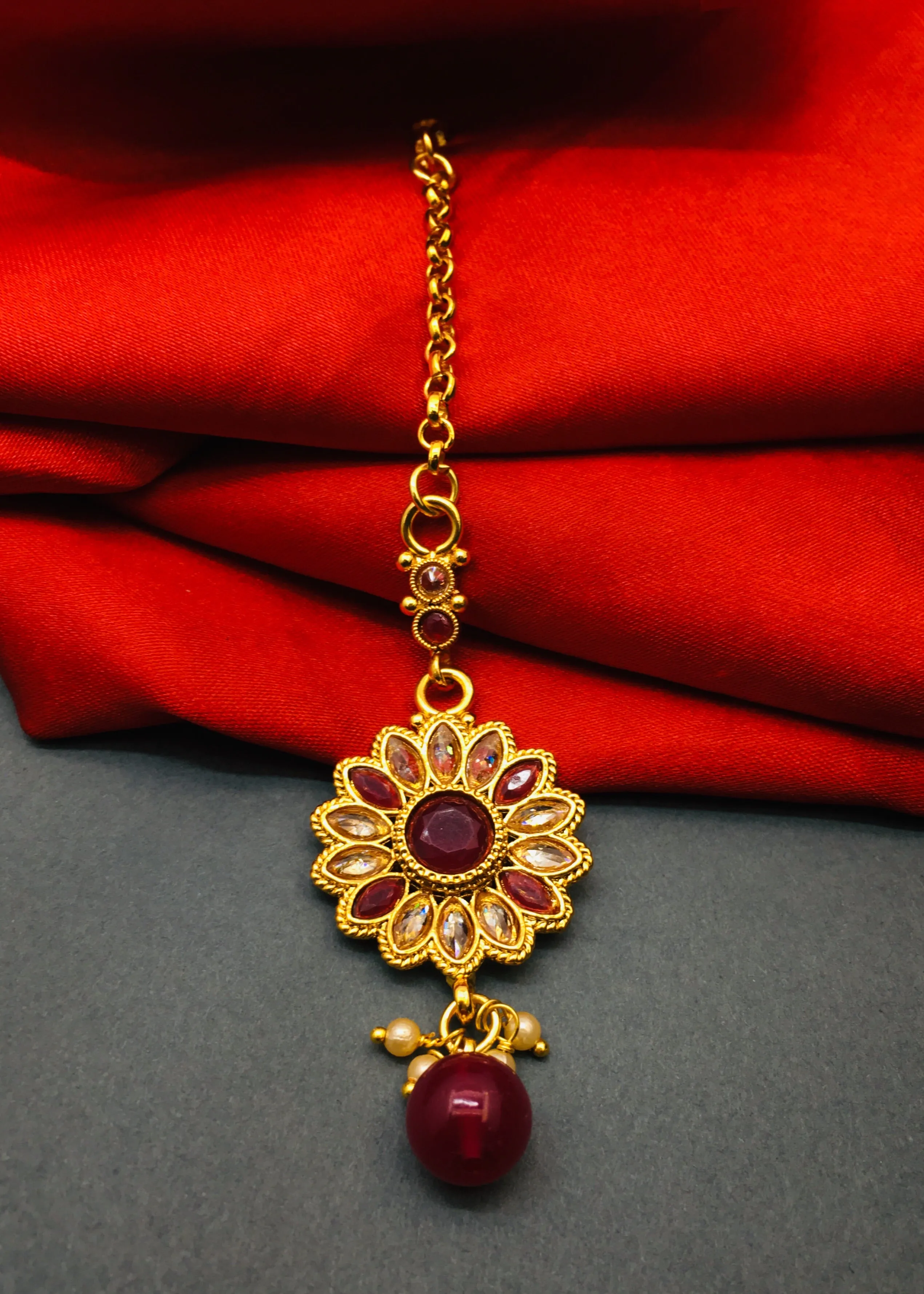 TRENDY FLORAL BINDI